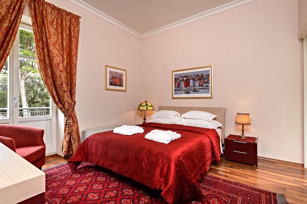 Villa Diocletian Сплит Екстериор снимка